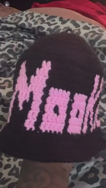 Custom Initial Beanie – Handmade by Thread&Stitch